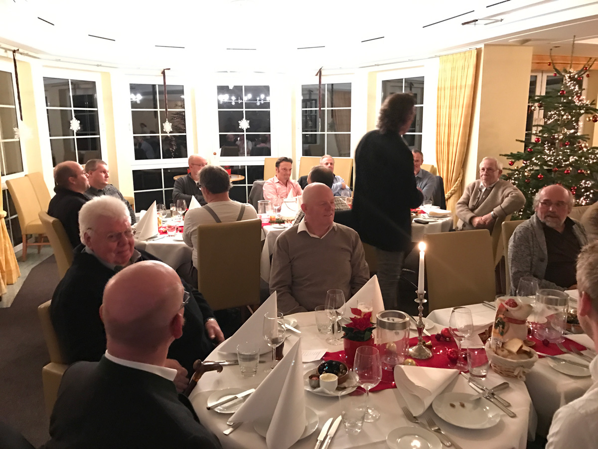weihnachtsfeier-herren_5