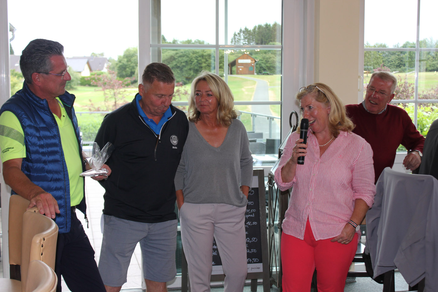 herren-laden-damen-ein_2019_101