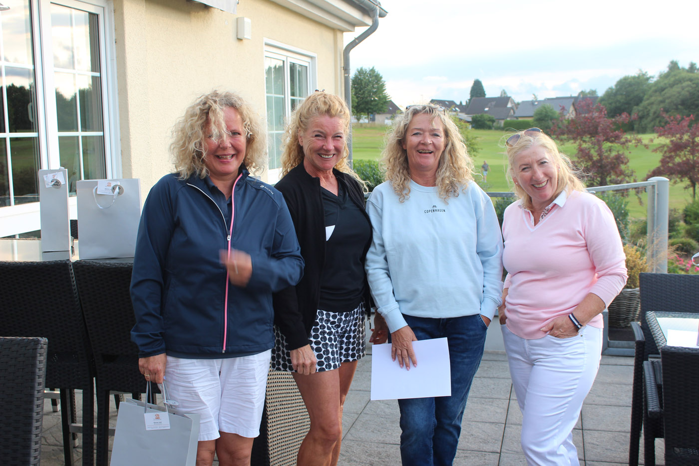 damengolf_26-07-22_1857